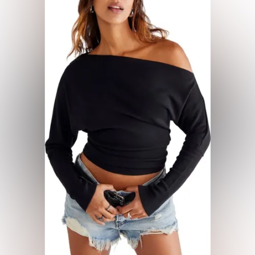 We the Free Fuji Off the Shoulder Thermal Top size M